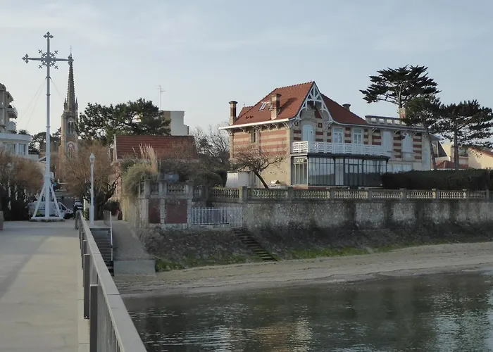 Apartment 21 Rue Thomas Illyriscus