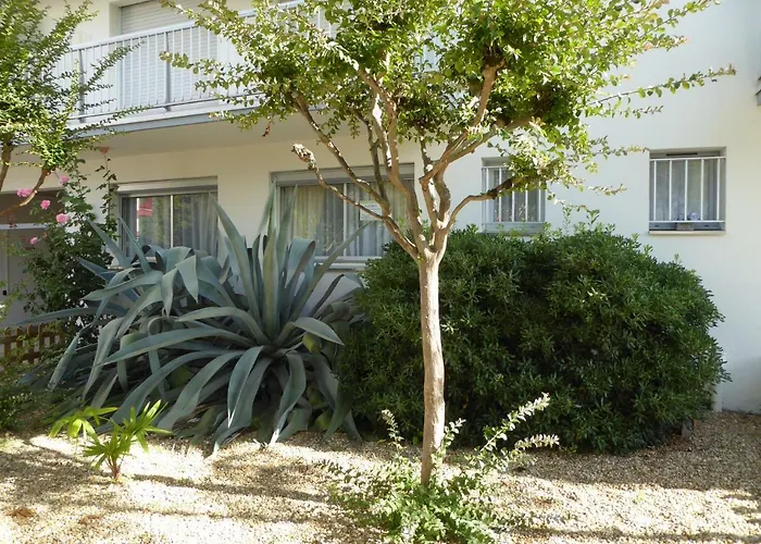 21 Rue Thomas Illyriscus Apartment